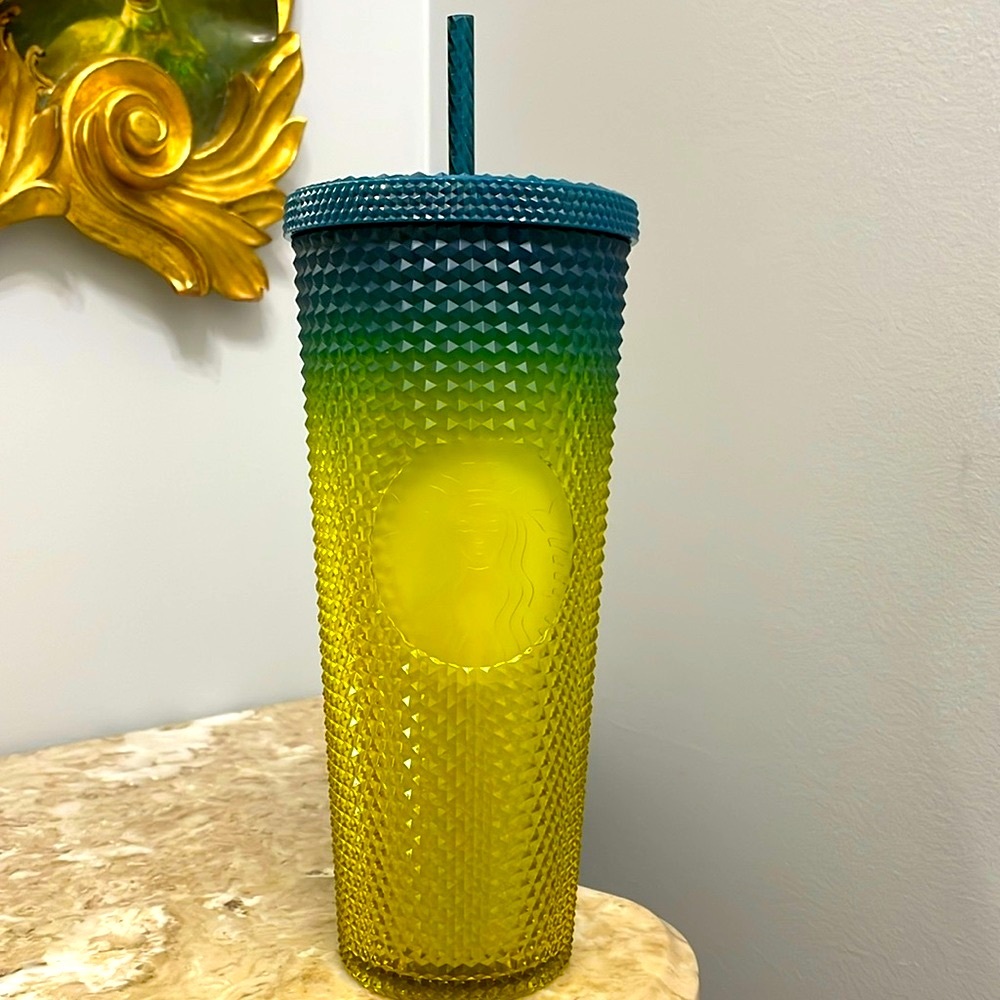 NWT Starbucks 24 Oz Venti Tumbler Cold Cup.